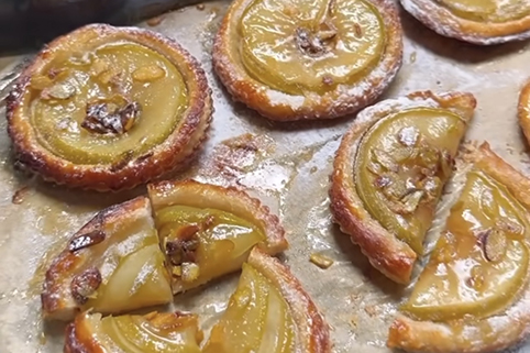 Apple Puff Pastry Desert